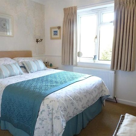 Honey Lodge Broadstone Bagian luar foto